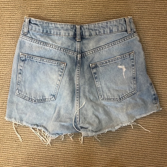 PacSun/L.A. Hearts top & Topshop Denim Shorts - Picture 5 of 6